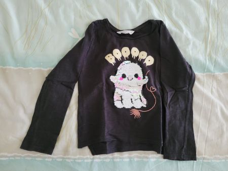 2 T-Shirts- 122/128