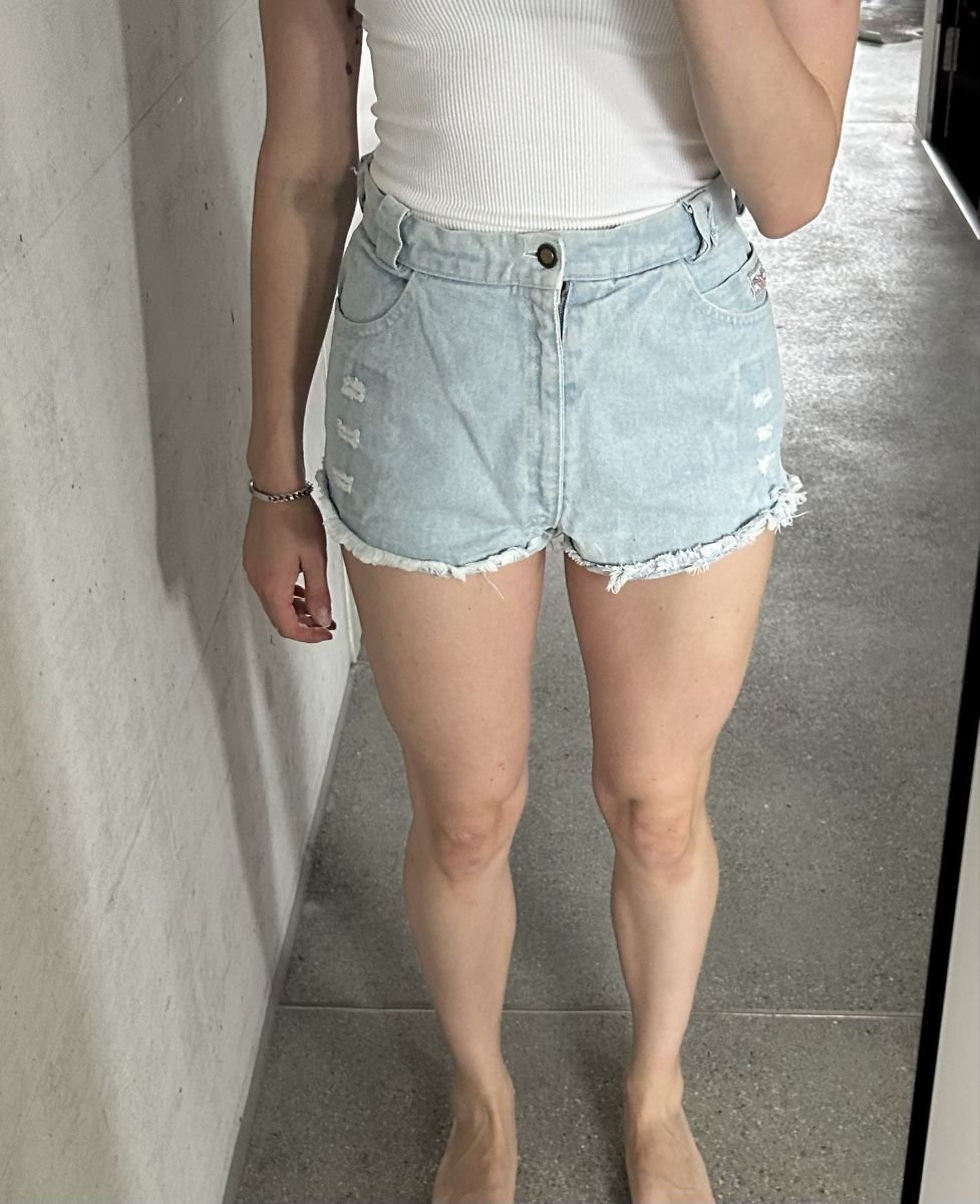 American Eagle Jeans: American Eagel Hotpants – Usato da Aarau venduto da megandris