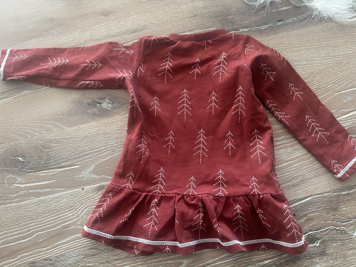 Maglioni & Felpe: Weihnachtskleid oder Longpulli  Mädchen 🤶🤶Grösse 86-92 – Usato da Safenwil venduto da Whoopie1 4