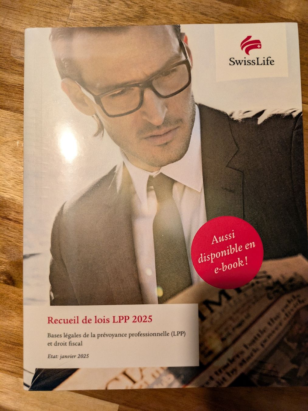 Libri: Recueil de lois LPP 2025 – Nuovo e nell'imballaggio originale da Le Mont-sur-Lausanne venduto da elv_yyl8