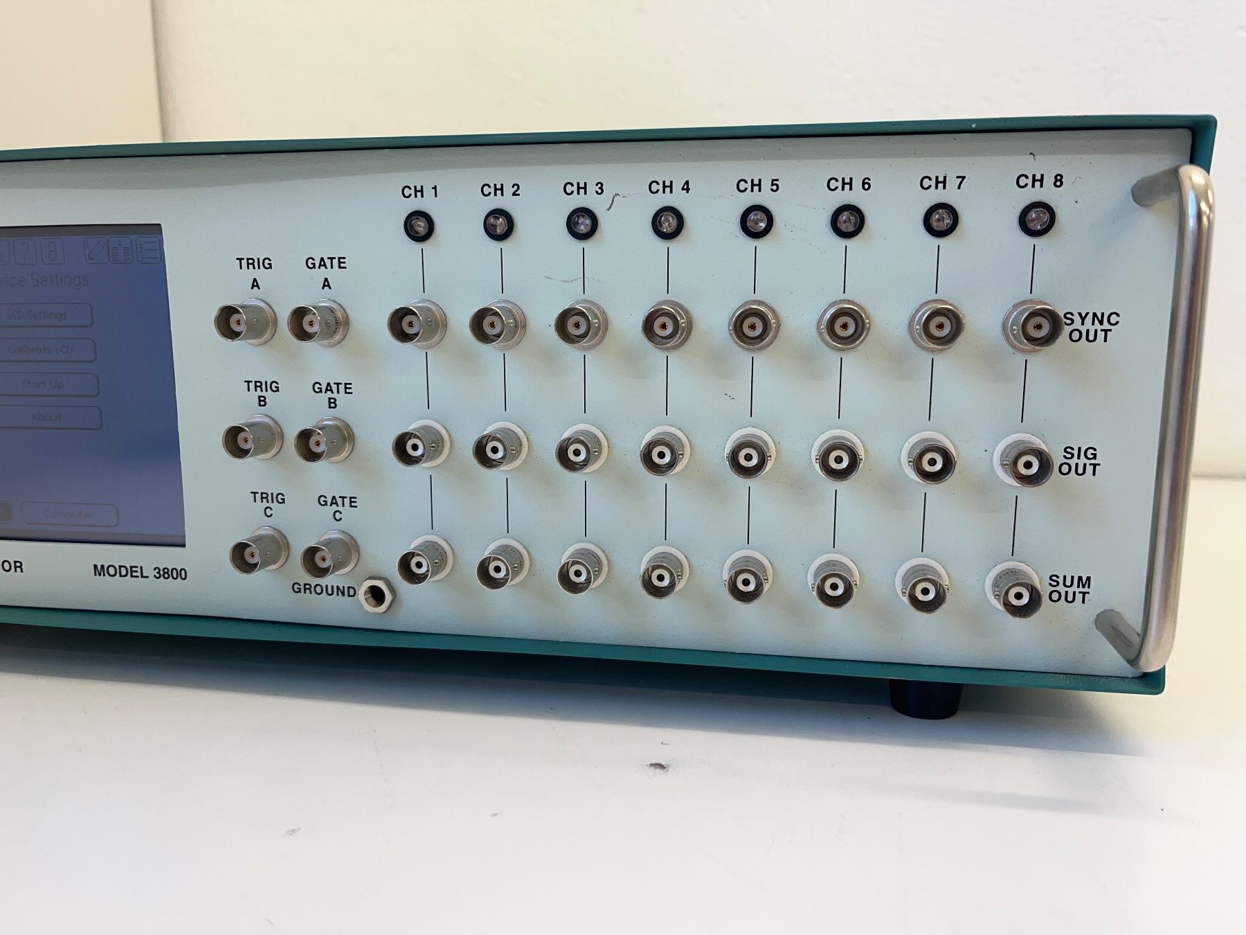Misurare: A-m Systems Model 8300 8 Channel Stimulator – Usato da Niederdorf venduto da LeptonAG_Labor 1