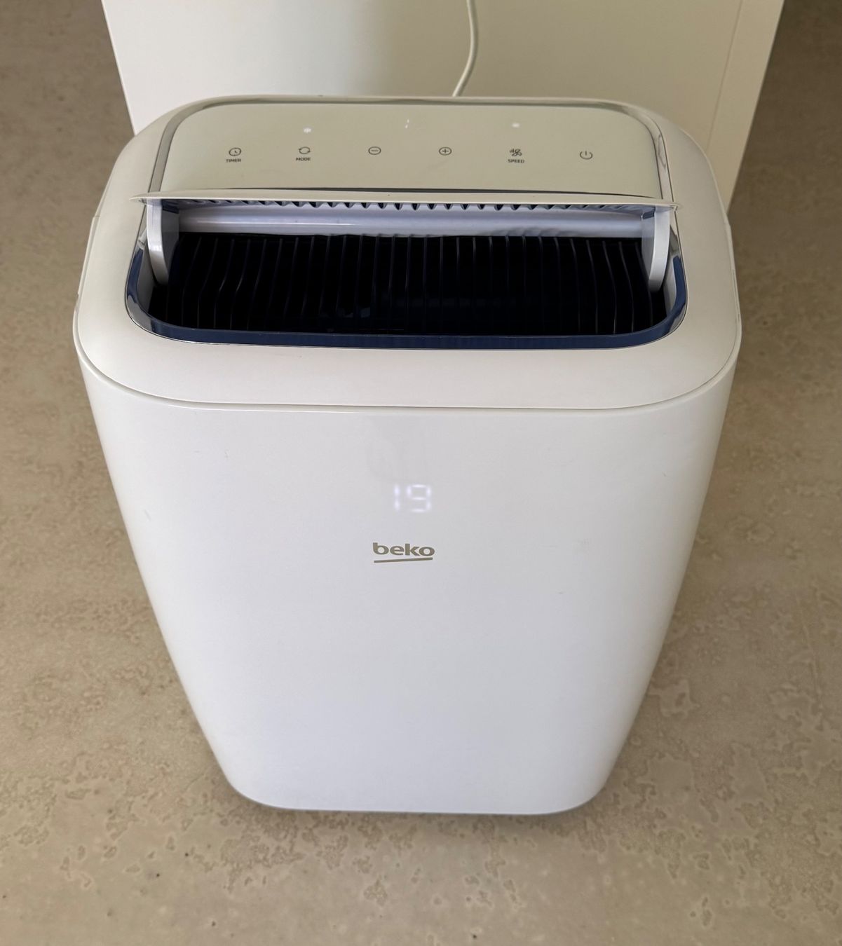 Beko Condizionatori: Mobiles Klimagerät Beko BP109C – Usato da Zürich venduto da car_2f8v