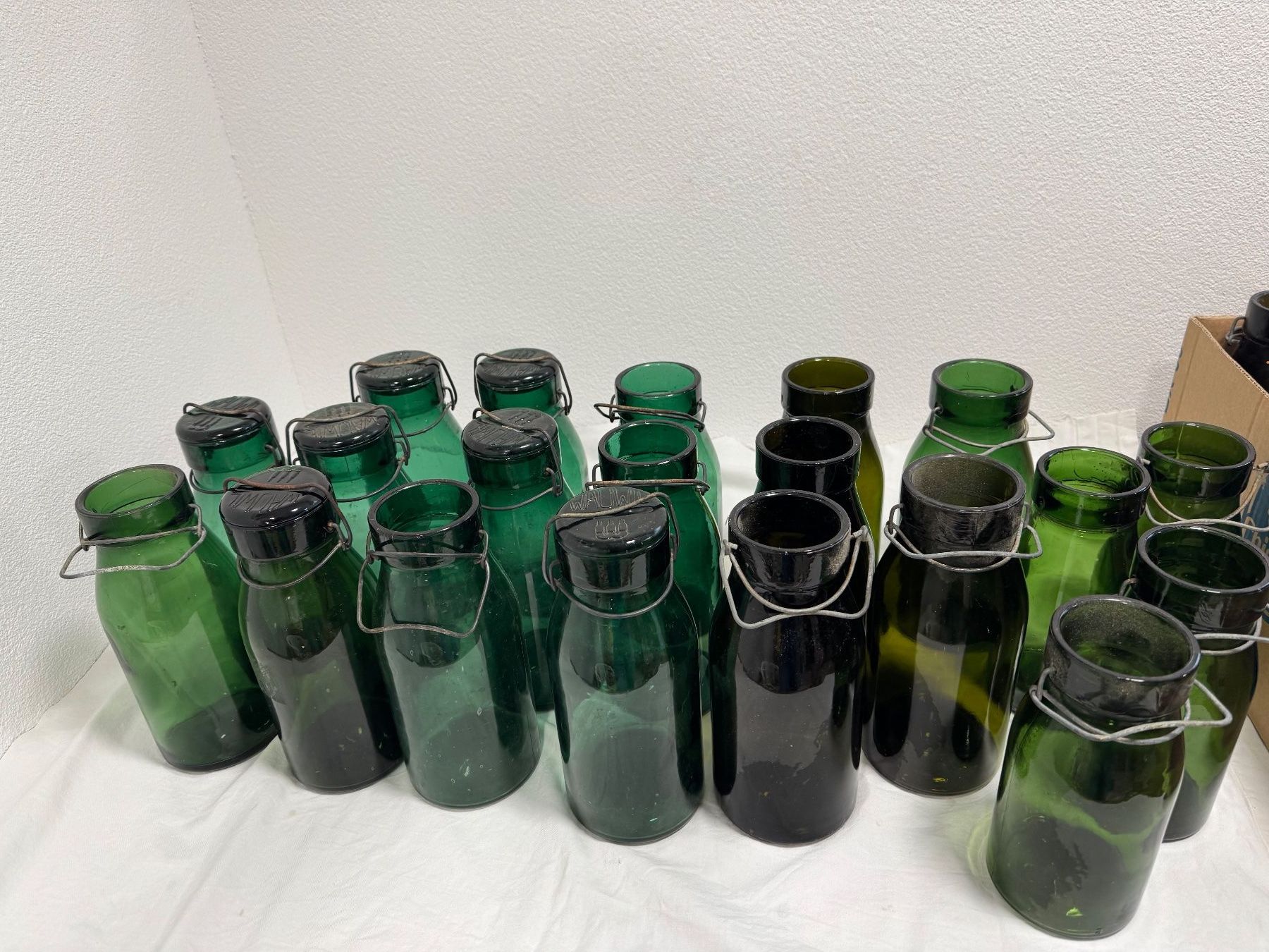 36 x Wauwiler Einmachgläser, 1,5 und 1 Liter, Vintage, usw. (Gebraucht ...