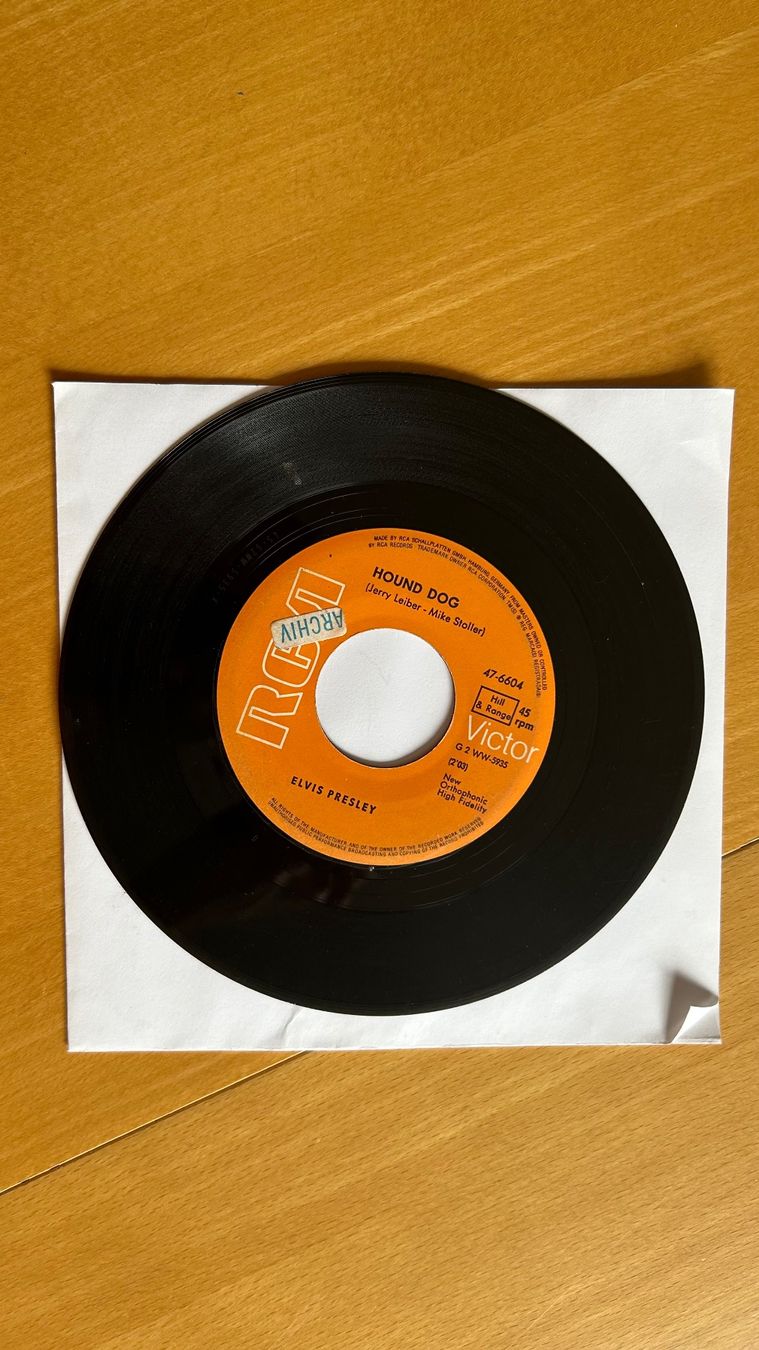 Dischi in vinile: 7 elvis presley singles rca – Usato da Basel venduto da mentaltrap 3