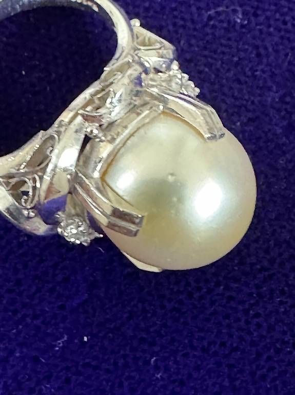 Ringe: Sublime bague platine diamants et perle Tasaki – Gebraucht aus giffers von sev_c9x9 1