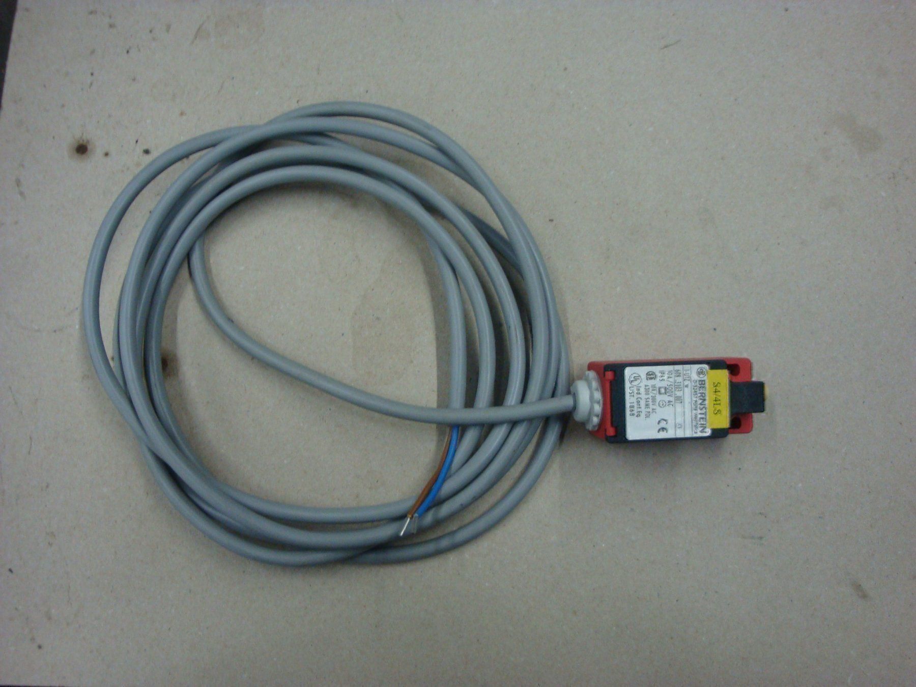 Kabel: Schalter mit 3 Meter Anschlusskabel – Neu (gemäss Beschreibung) aus Gross von Triumph67 3