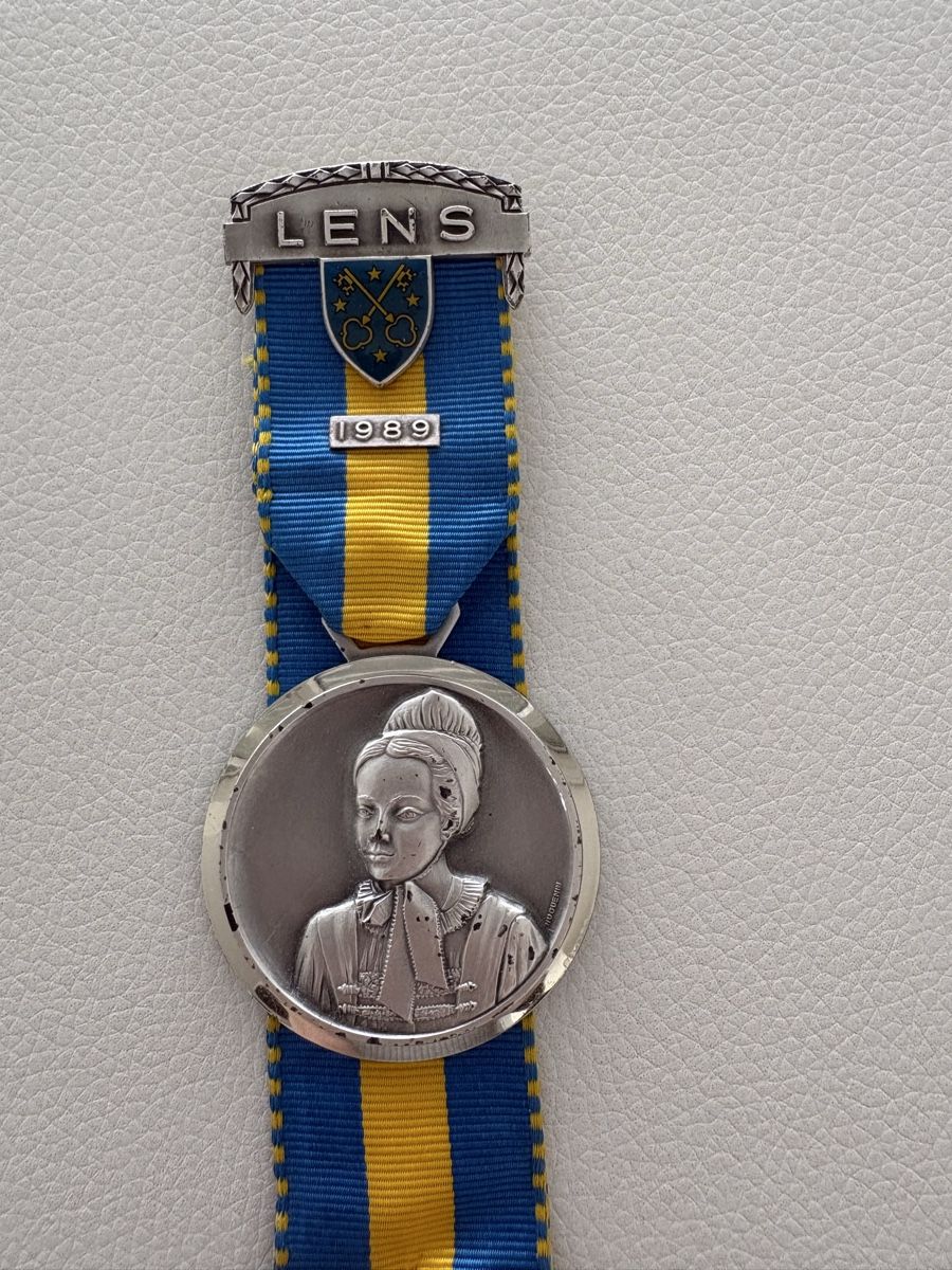 Medaglie: vintage medal – Usato da Lausanne venduto da oyu_hgg5