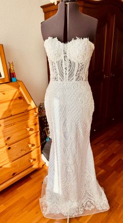 Super sexy Brautkleid NEU und ungetragen. Grösse 38/40