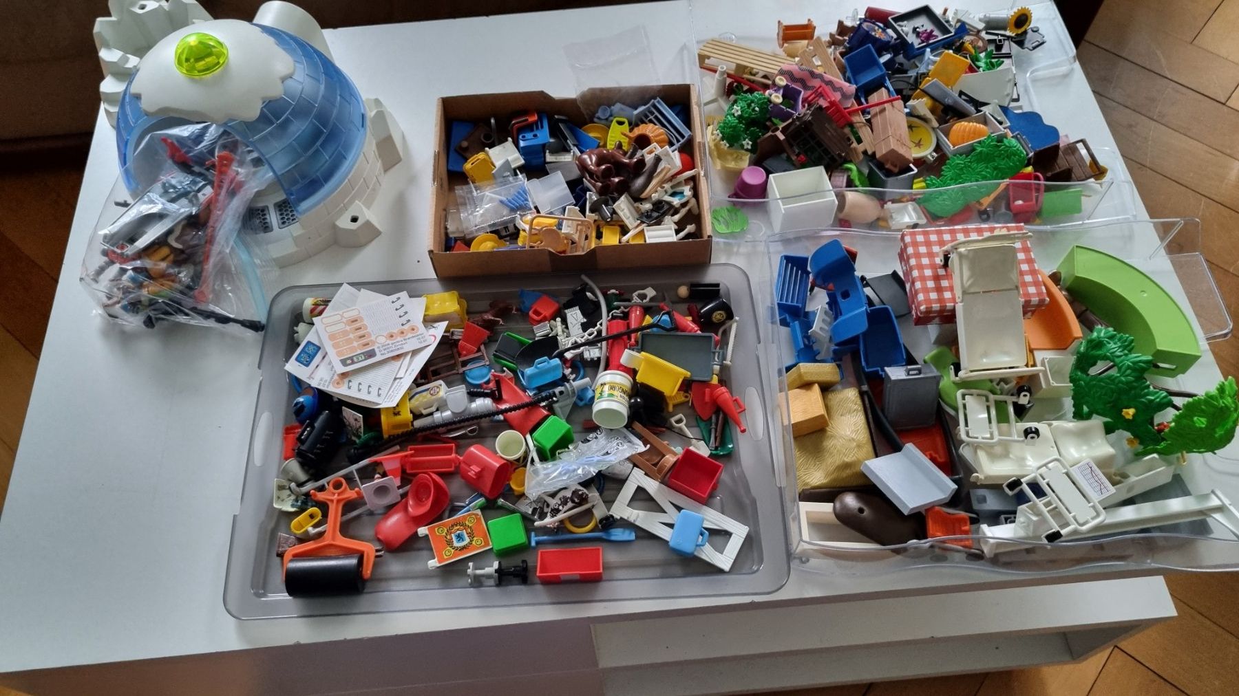 Playmobil Spielhäuser: lot de Playmobil divers – Gebraucht aus La Chaux-de-Fonds von mikilo1