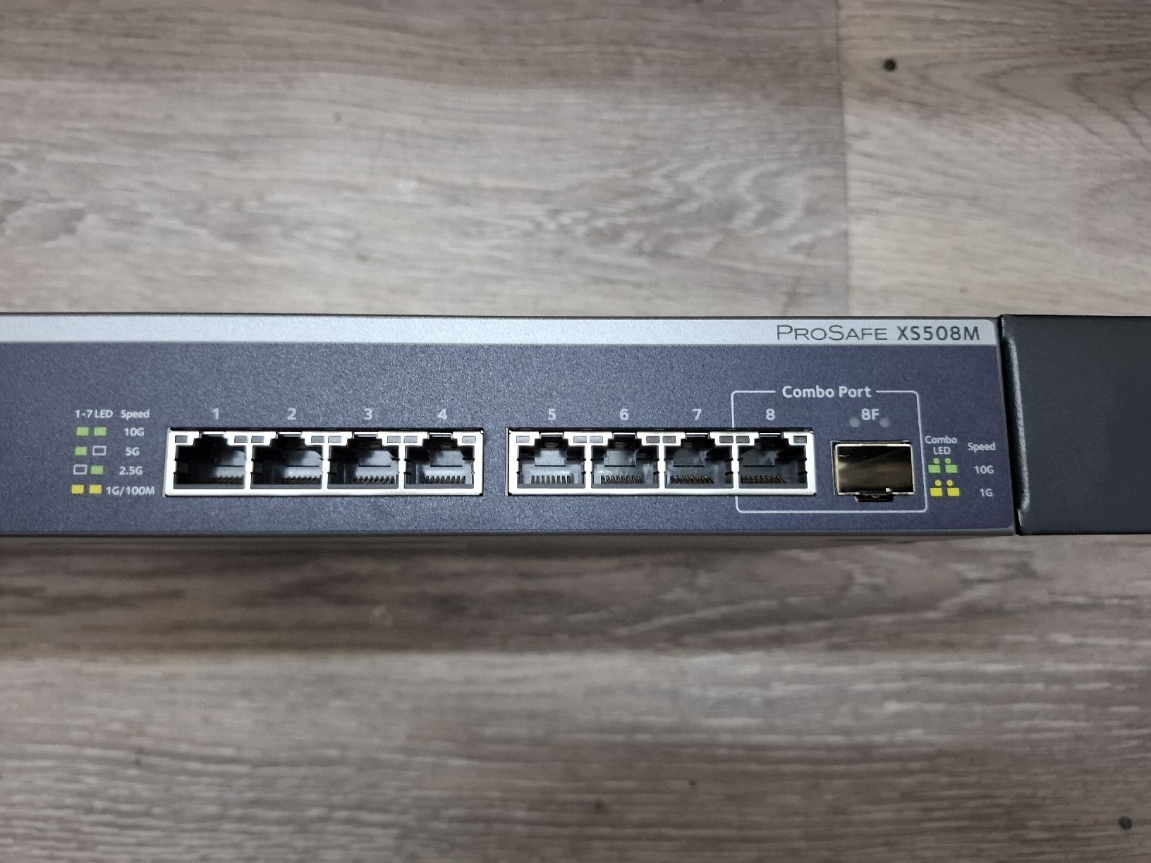 Netgear Hub & Switch: Netgear XS508M 10Gbit Switch – Usato da Wila venduto da luc_jq7c 1