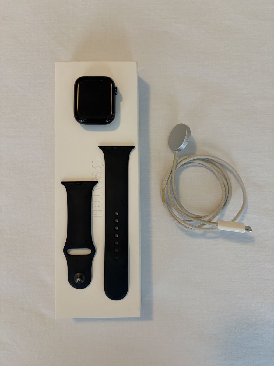 Apple Smartwatch: Apple Watch Series 9 45 mm – Usato da Jona venduto da Flexer02