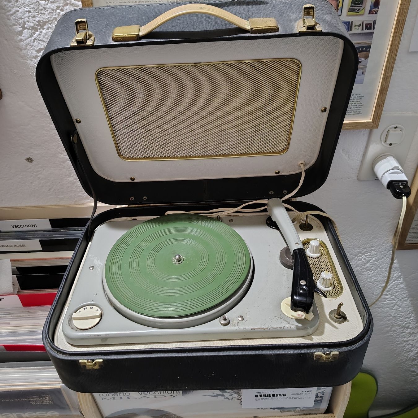 Lenco Giradischi: 1962 Lenco B20-2 Suitcase Turntable  – Difettoso da maroggia venduto da tondo_Music