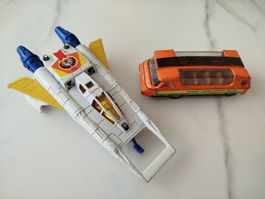 Corgi Vaisseau Buck Rogers Starfighter 1980 et mini bus 1973
