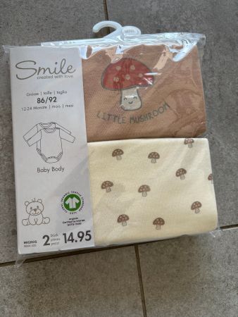 Lot de 2 bodies taille 86 - 92 neuf