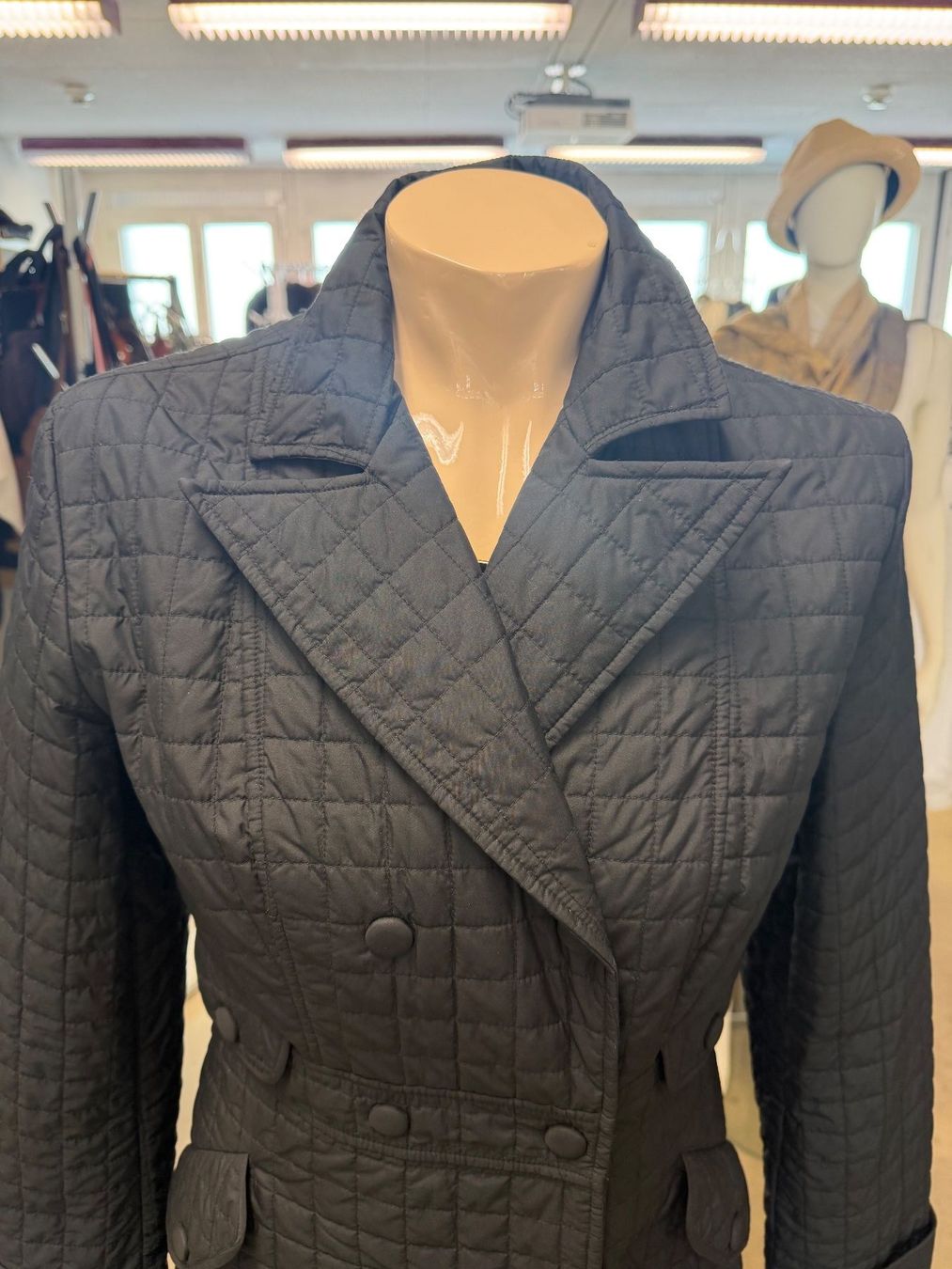 Max Mara Giacche: Max Mara Weekend Mantel, grösse 40 – Usato da Gümligen venduto da Brocki-Reimal-Stift 2