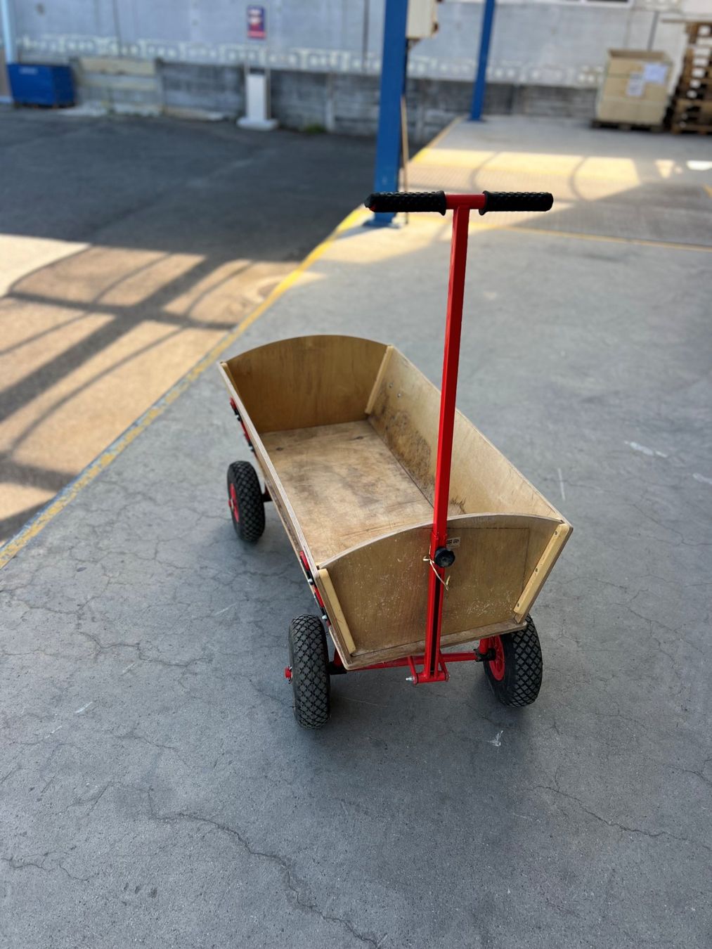 Chariots de transport: ECKLA  Bollerwagen – D'occasion à Dällikon par ssshk 1