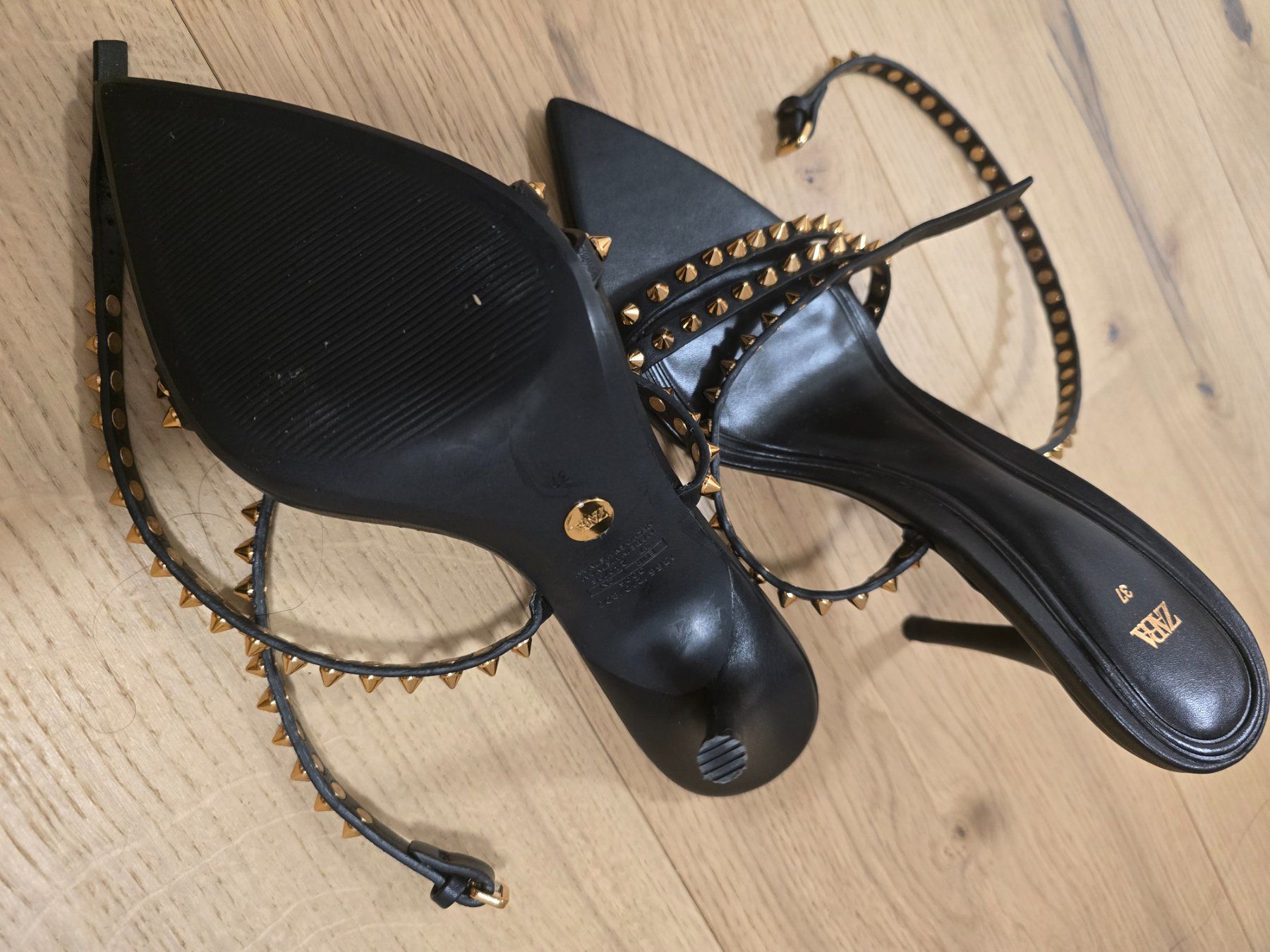 Zara Damenschuhe: Zara Sandalen – Neu (gemäss Beschreibung) aus Rümlang von Arsasladi 1