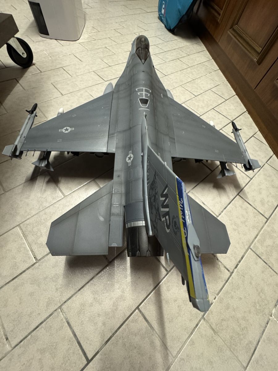 Kits de montage: Elite Force F-16C – D'occasion à Wil SG par Wizard5 1