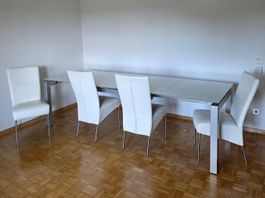 Calligaris Glastisch mit 6 Lederstühlen – ausziehbar