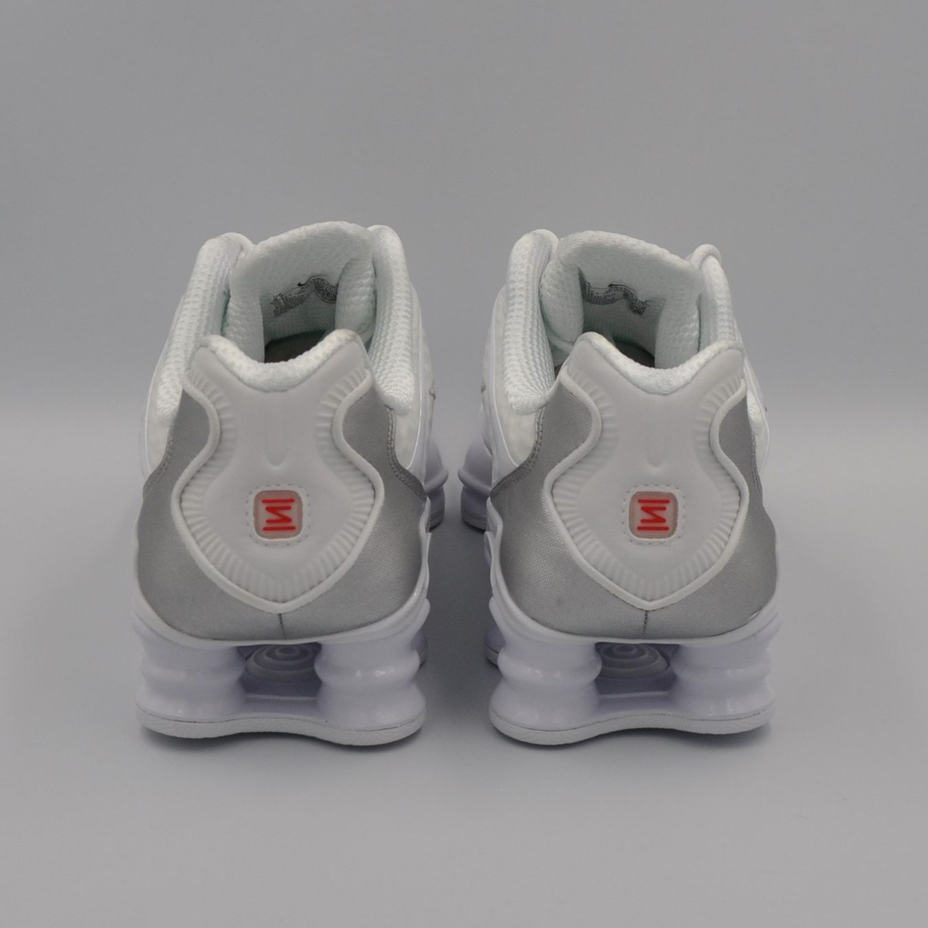 Nike Scarpe da uomo: Nike Shox TL White 44.5 – Nuovo e nell'imballaggio originale da Bern venduto da SneakerheavenLT 5