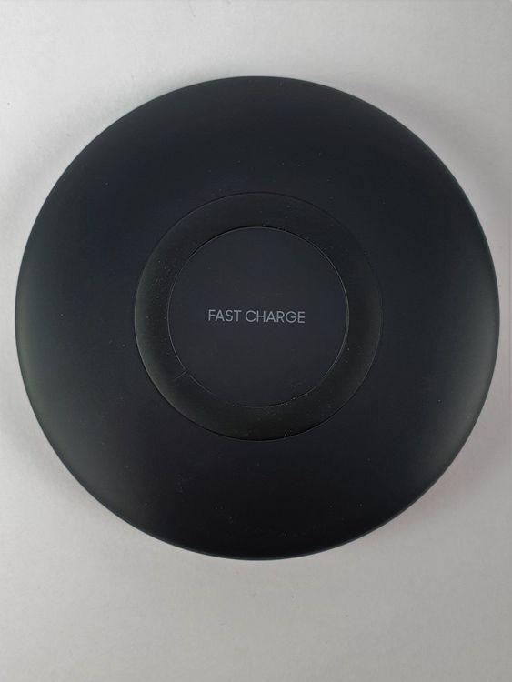 SAMSUNG Wireless Charger Pad EP-P1100 | Kaufen auf Ricardo