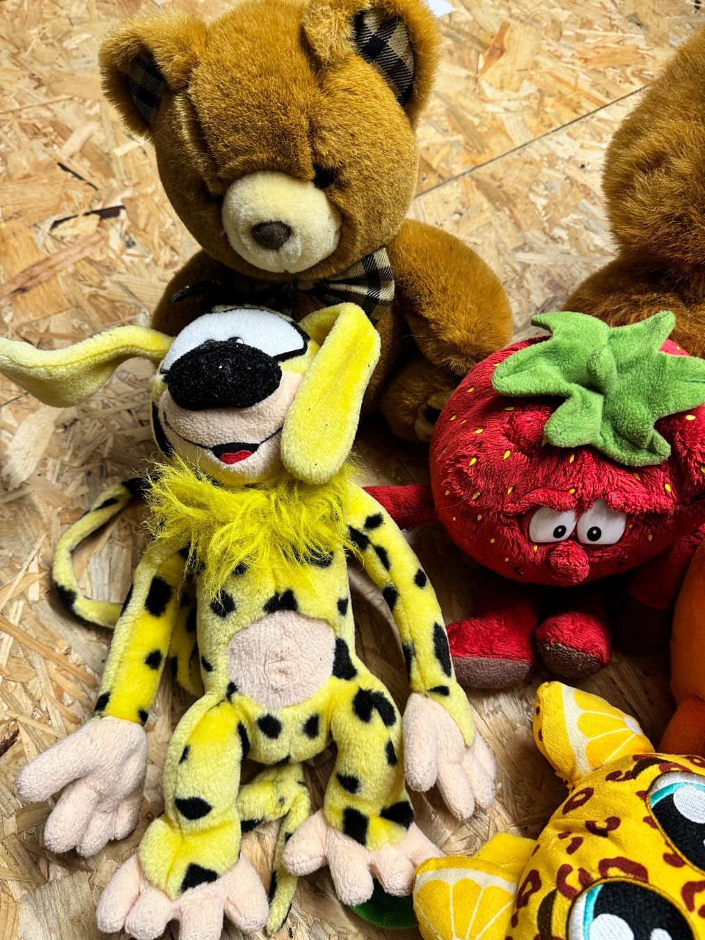 Giocattoli: Diverse Kuscheltier Sammlung – Usato da Oberried Brienz venduto da Jini98 3