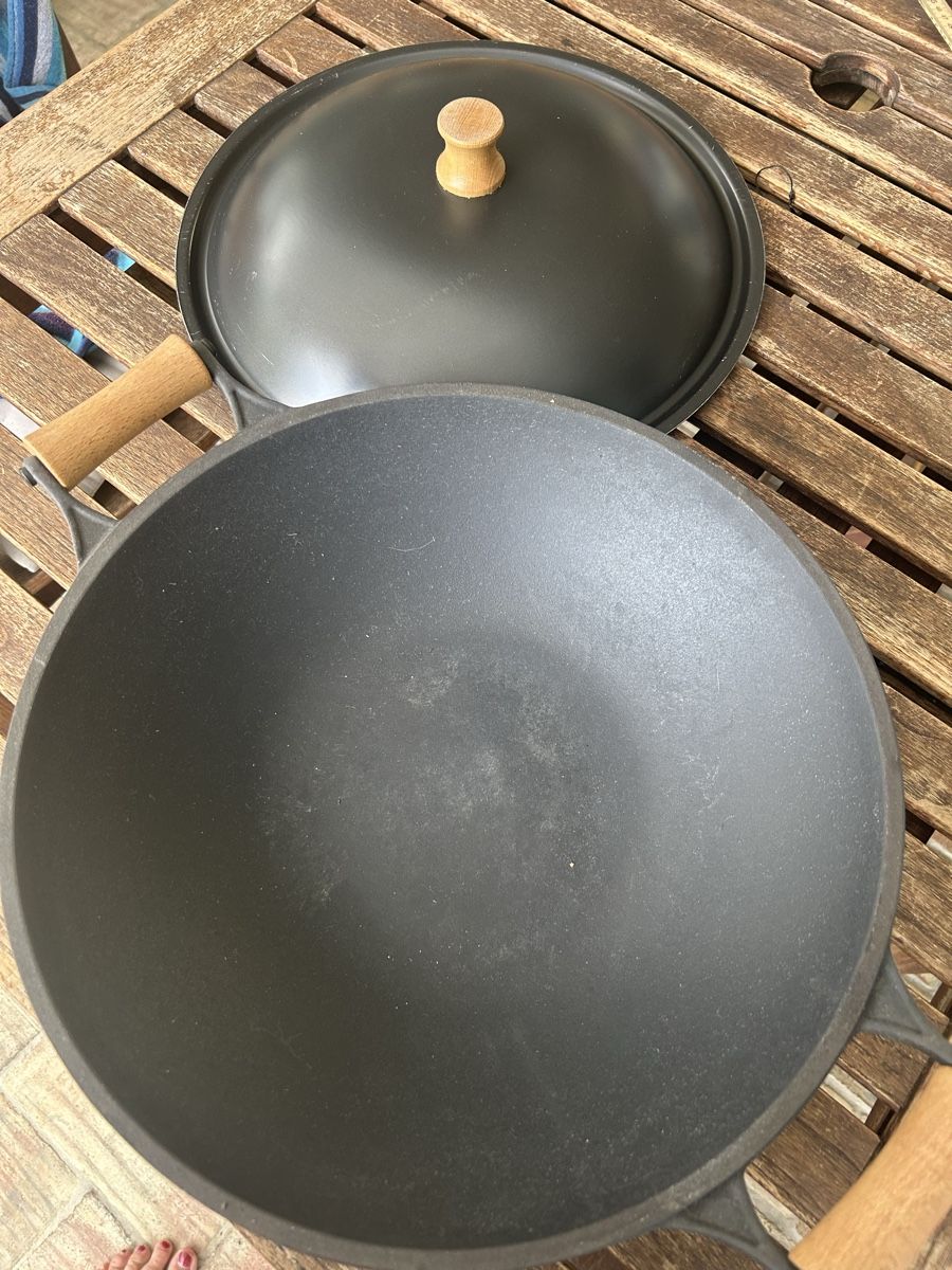 Poêles: Gusseisen Wok mit Deckel – D'occasion à Münchenstein par xenja09 5