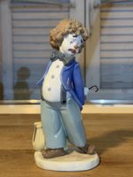 NAO by Lladró „Travelin’ Man“