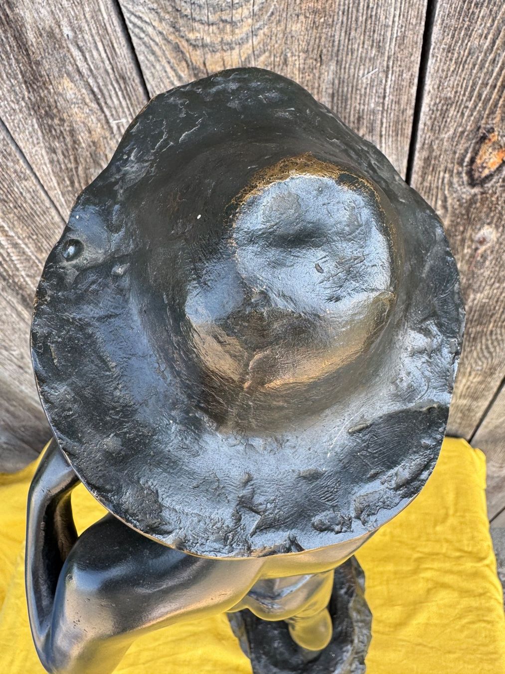 Figuren: Bronze Statue Junge mit Fisch und Krabben – Gebraucht aus Sachseln von BONATI01 6