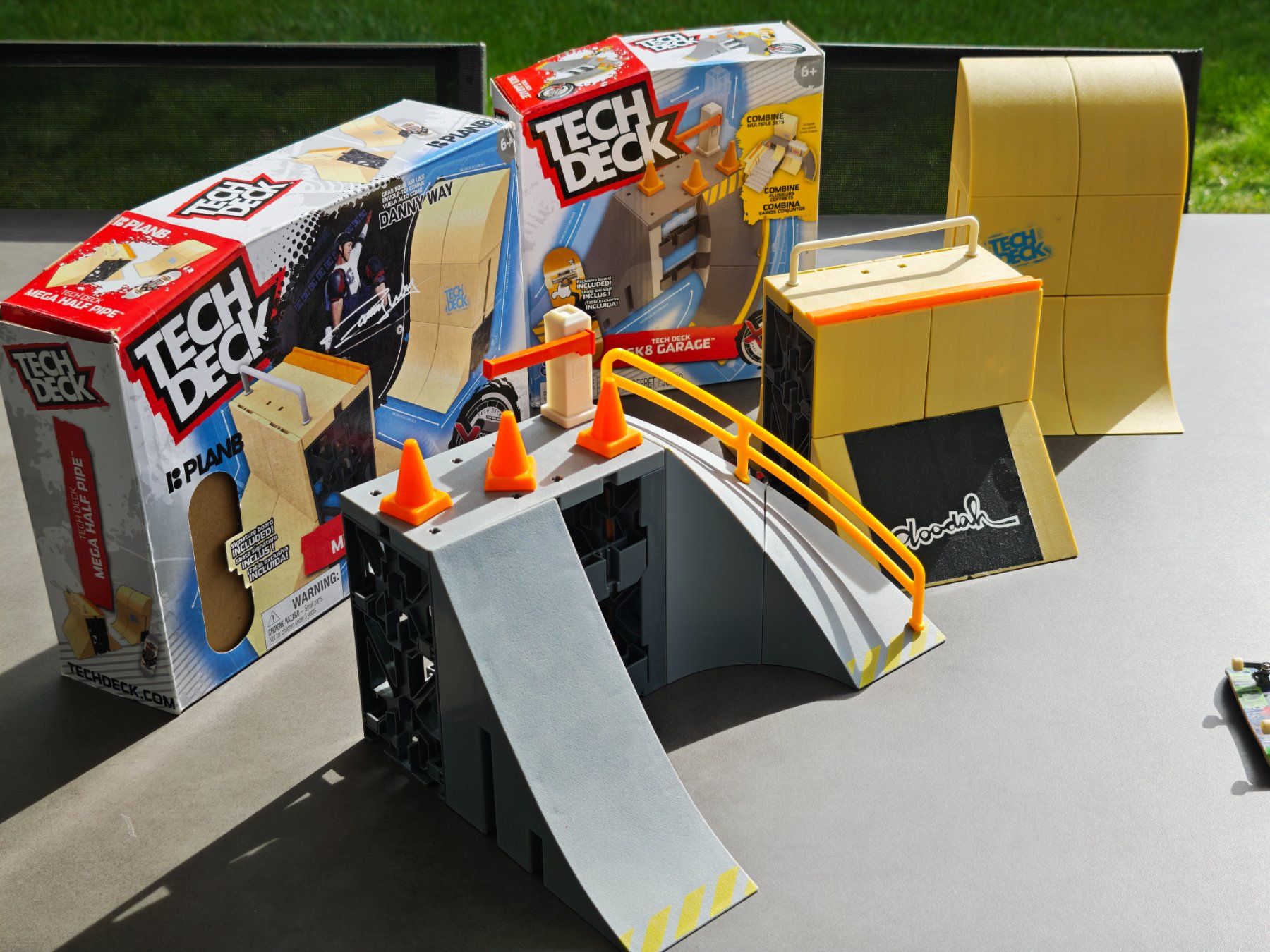 Jouets: Tech Deck Skate Park Sets mit 3 Fingerboards – D'occasion à Bätterkinden par Flotime