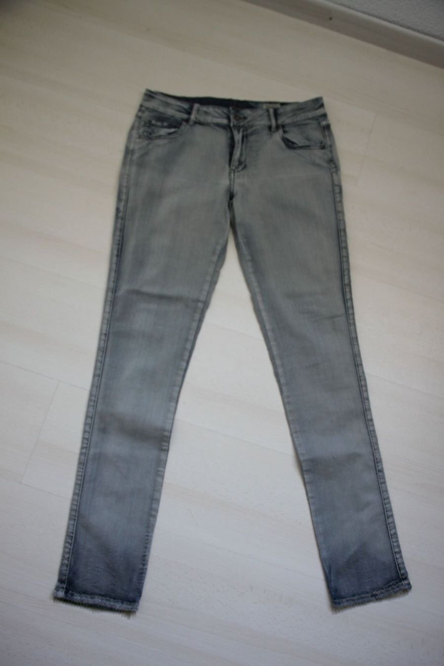 Jeans: Jeans Emily Gr. 31 / 32 – Gebraucht aus Walterswil SO von Jerry_maus 5