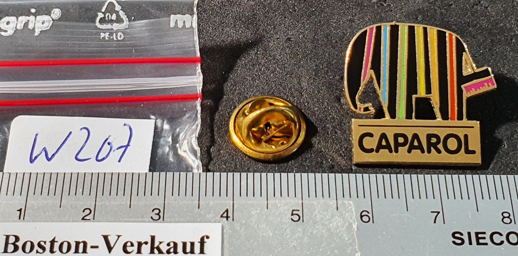 Placchette & Badge: W207 - Pin Elefant CAPAROL Farben – Usato da Reinach BL venduto da Boston-Verkauf 1