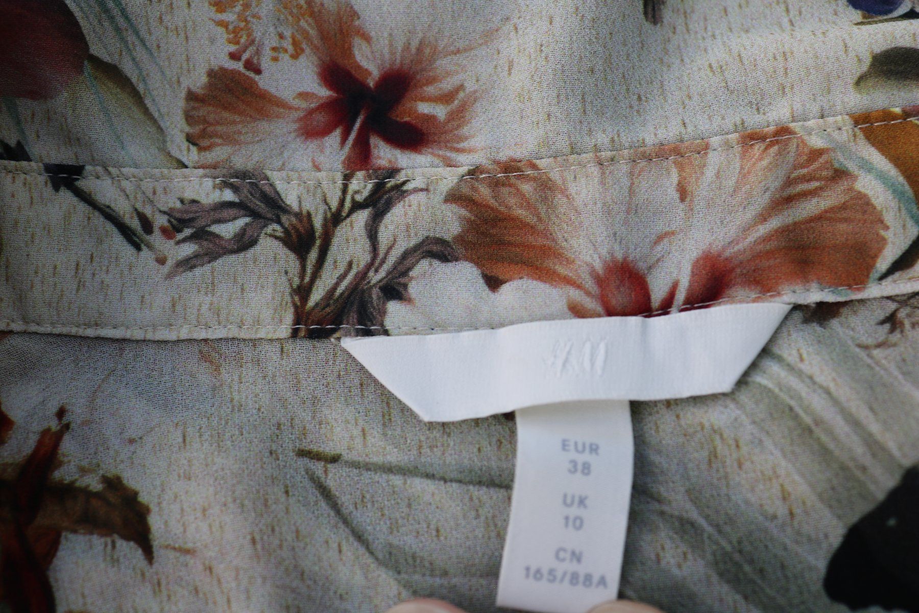 H&M Camicette: Ärmellose Bluse Marke H+M – Usato da Frick venduto da Beni58 4