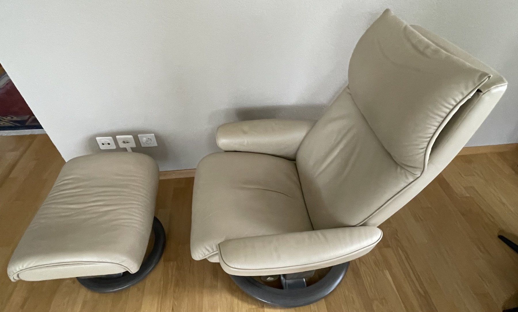 Sessel: Relaxsessel drehbar mit Hocker – Gebraucht aus Andwil SG von Andwil11 1
