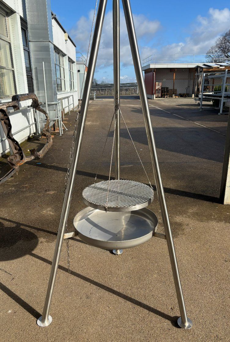 Griglie: Dreibein-Grill Chromstahl 60cm – Nuovo (secondo la descrizione) da Niederdorf venduto da DieMetallbauer 1