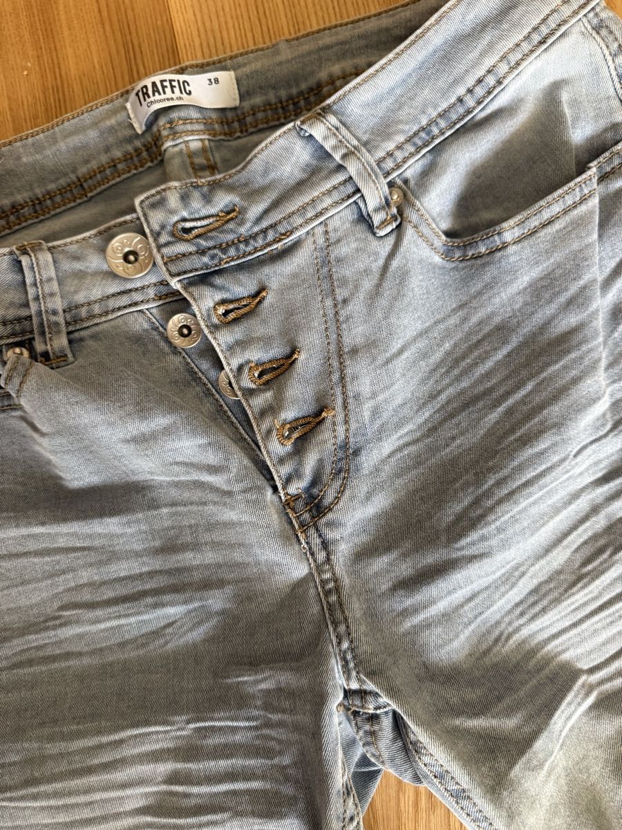 Jeans: Jeans – Nuovo (secondo la descrizione) da Itingen venduto da jessi811 1