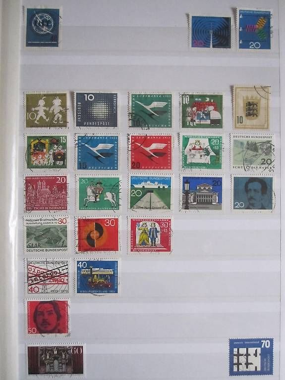 Tutti i francobolli: Briefmarken Deutsche Bundespost und DDR – Usato da Saland venduto da k_z_tny8 2