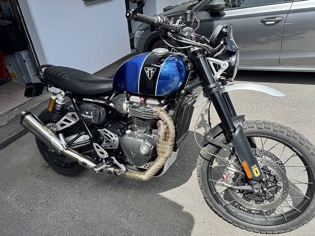 Strasse: TRIUMPH Scrambler XC 1200 – Gebraucht aus Domat-Ems von Latoma