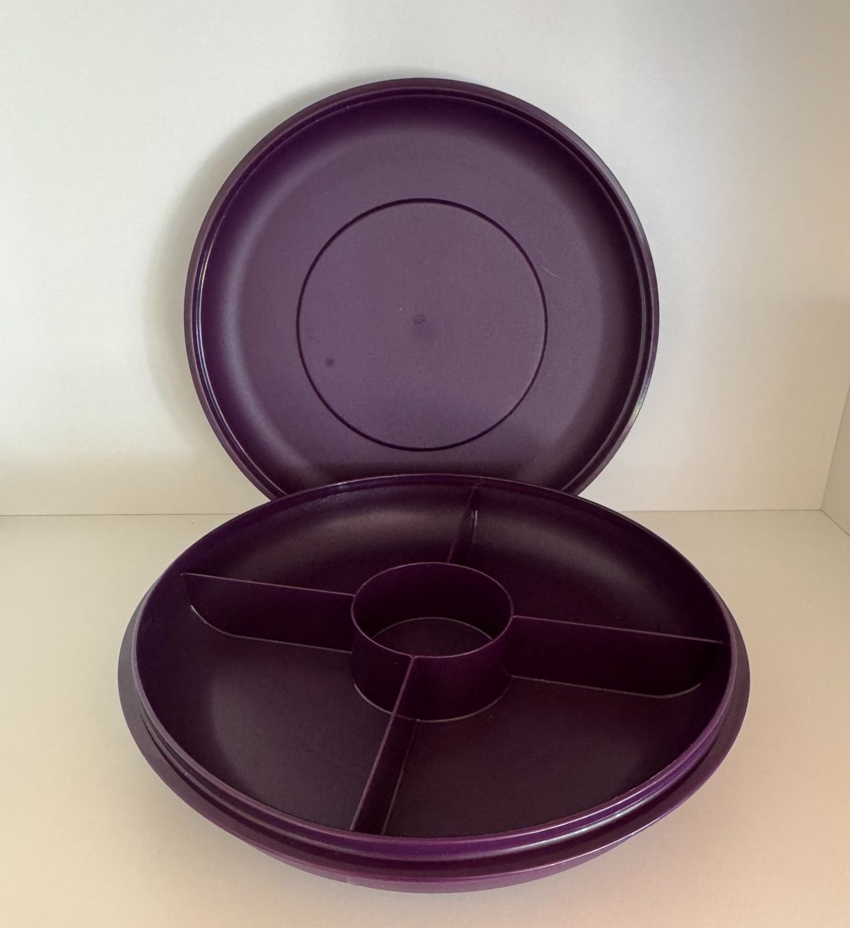 Tupperware Behälter & Ähnliches: Tupperware Apéro-Teller mit Deckel – Neu (gemäss Beschreibung) aus Kaufdorf von bambulka22