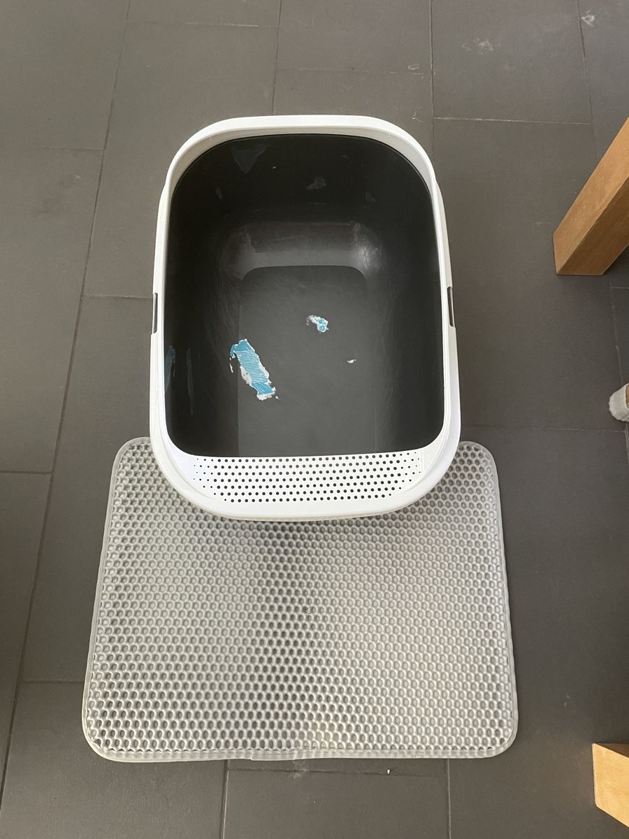 WC: Katzenklo mit Matte gebraucht guter Zustand – Usato da Aarau Rohr venduto da keedom