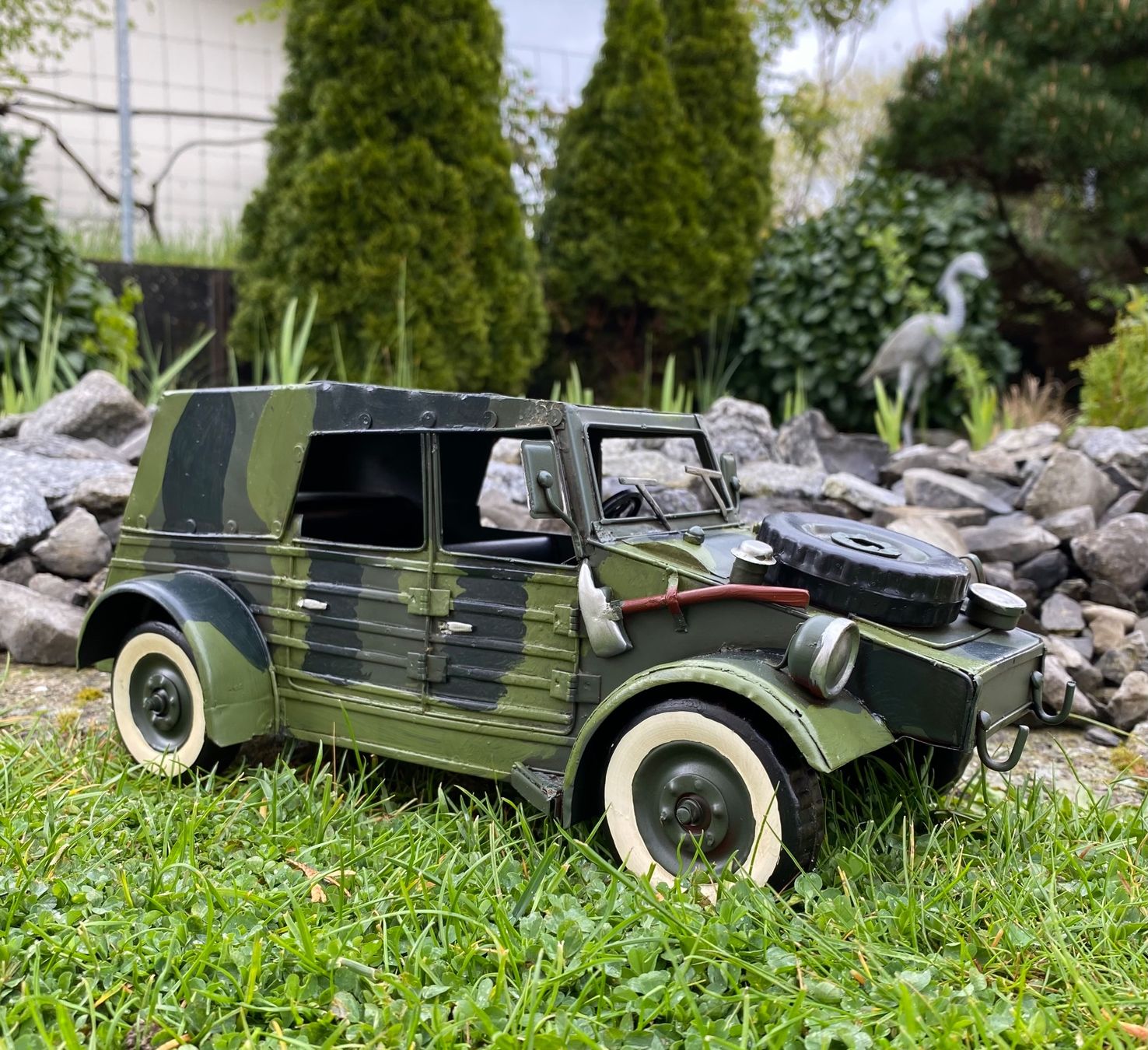 Volkswagen Modellautos: Kübelwagen VW Typ 82 aus Blech – Neu (gemäss Beschreibung) aus Langendorf von Blechfahrzeuge