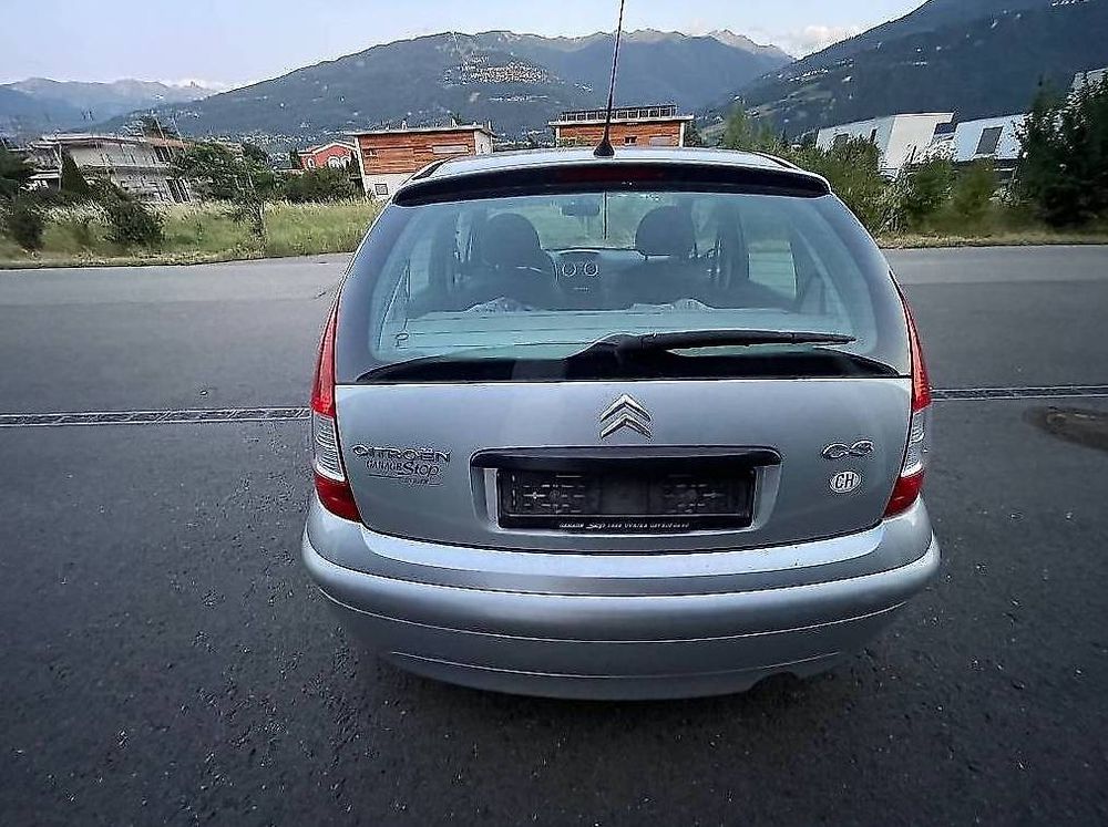 Citroën Automobili: Citroën C3, 1.4L, 5 Portes, Bon état, Climatisation, etc – Usato da Conthey venduto da ditade 7
