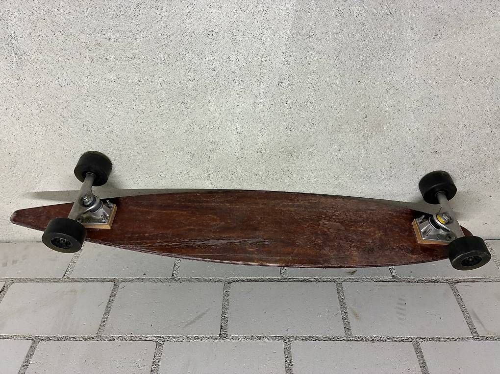 Skateboards: slalomboard / longboard – Usato da Winterthur venduto da Cacs 1