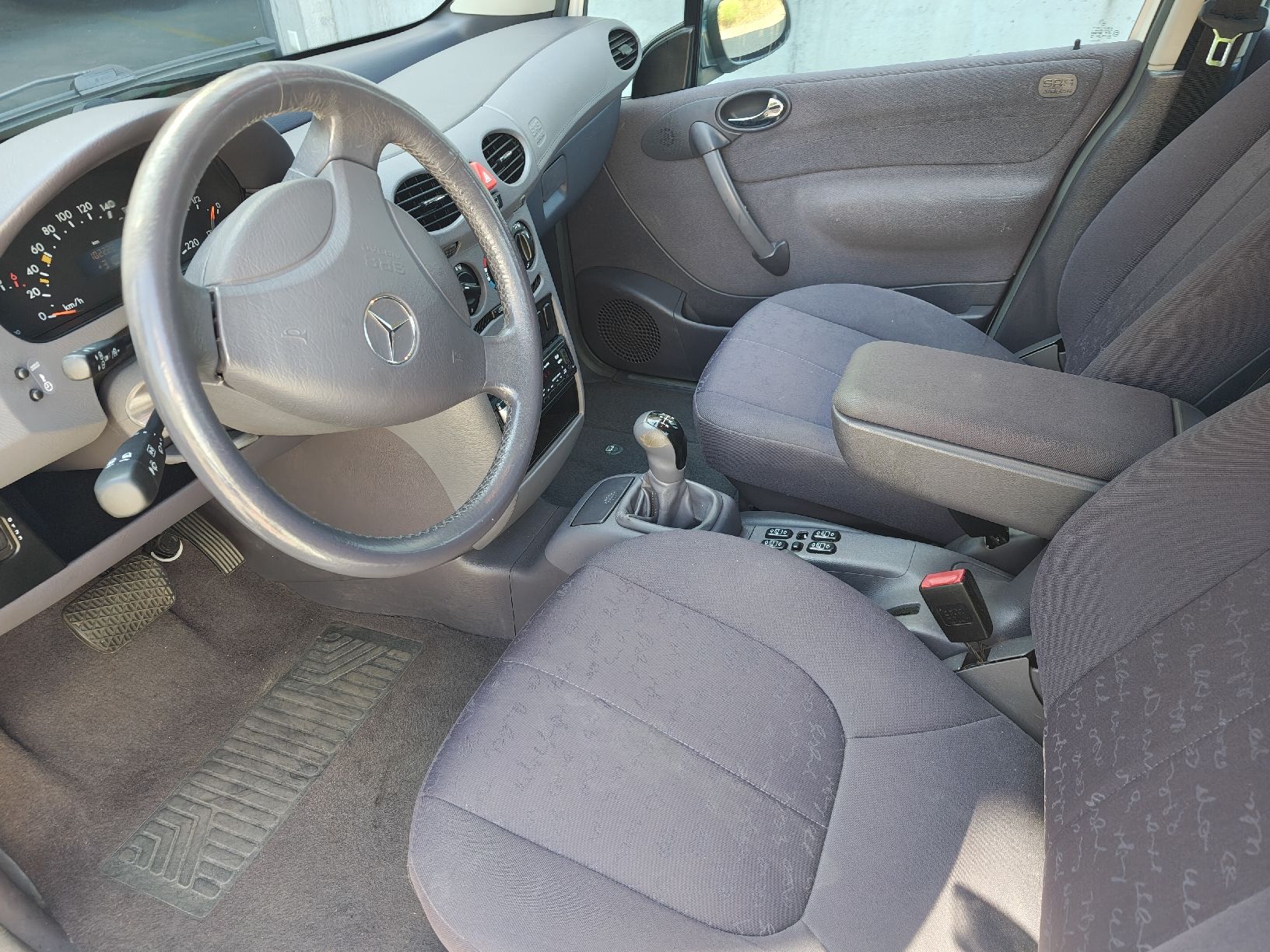 Mercedes-Benz Autos: Schöne A Klasse – Gebraucht aus Hirzel von Garagegold01 6
