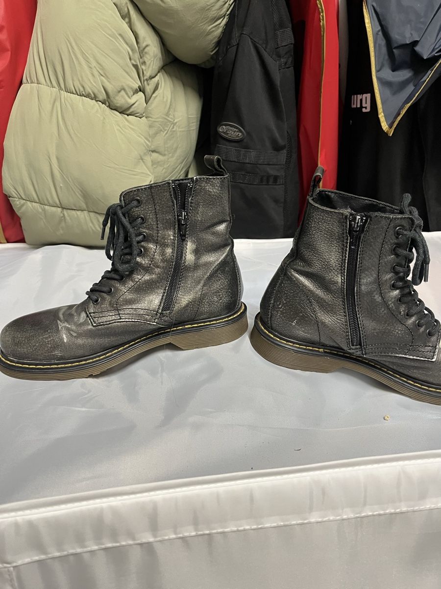 Scarpe da donna: Silberne Winter Boots, Grösse 39. Warm. – Usato da Gockhausen venduto da Lali013 1