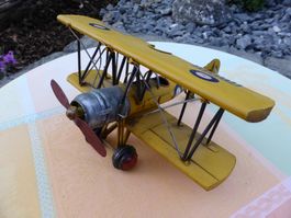 1 DOPPELDECKER FLUGZEUG GELB M-EISEN VINTAGE - 33 CM BREITE
