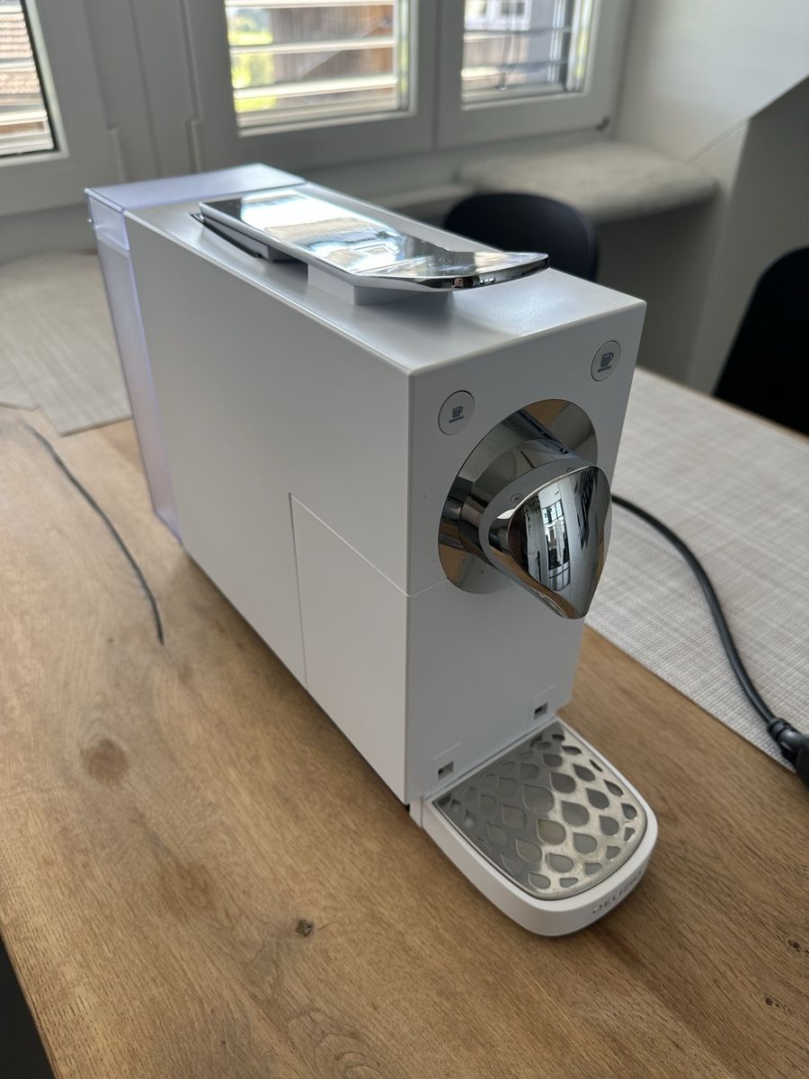Delizio Macchine per caffè & Macchine per espresso: DELIZIO UNA Automatic White Kaffeemaschine – Usato da Mörschwil venduto da jan_l7cc 1