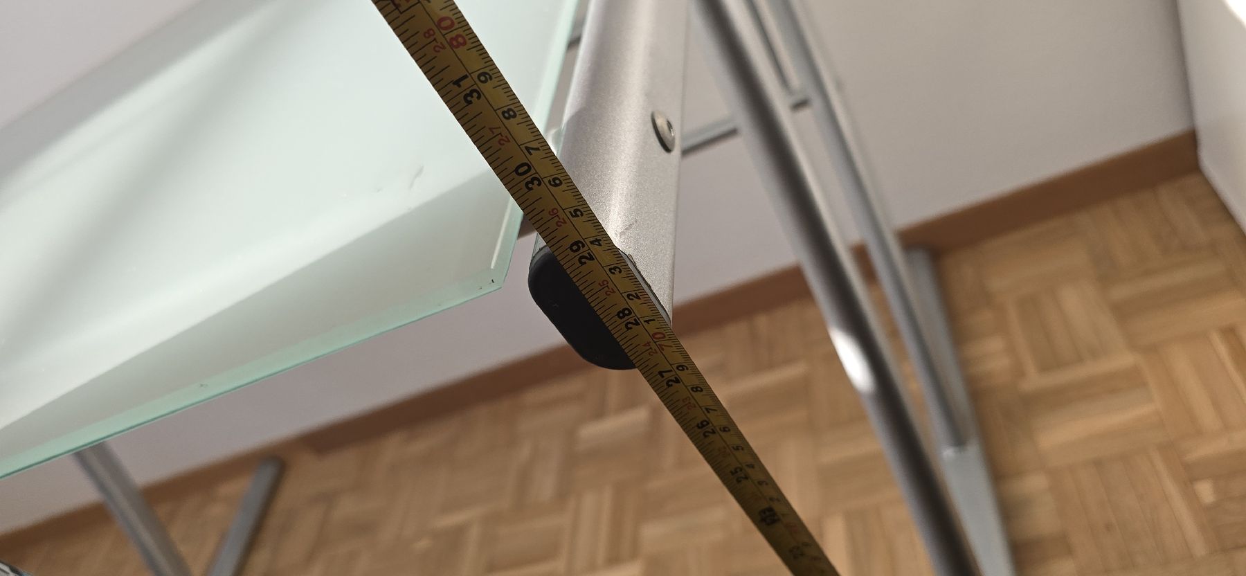 Scrivanie: Glas Schreibtisch – Usato da Nussbaumen AG venduto da Chobowan 5