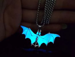 Leuchtende Fledermaus Halskette🦇, Halloween Schmuck!