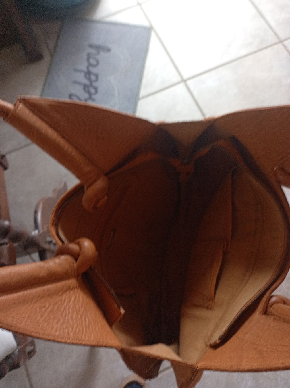 Sacs femmes: Echtledertasche – D'occasion à Romanshorn par lobpreis01 2